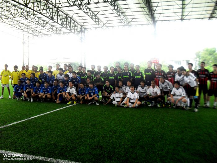 ขอเสียงพี่ๆที่จะไปร่วมงาน ES Football กระชับมิตรอาทิตย์นี้หน่อยคับ