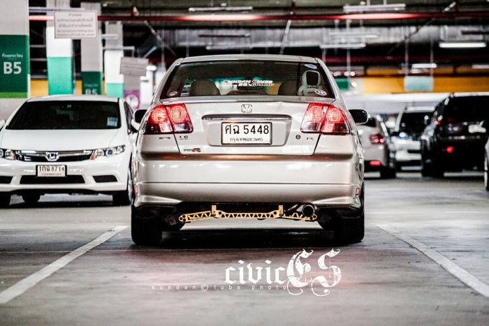 ร่วมโพสต์แนวทางการแต่งรถ สีทอง กันหน่อยครับ (โชว์รูมรถสีทอง!)