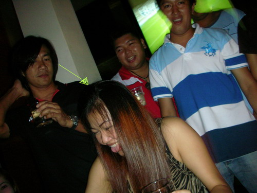 เฮ้ยย... มันเป็นไรมากปะเนี่ย อิอิ
สงสัยหมาบ้ากัดมา