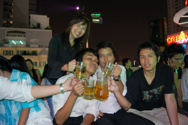 ~* ลม หนาว ๆ เริ่ม มา แย้ว จร๊า .. ปาย กัน มั้ย ~*