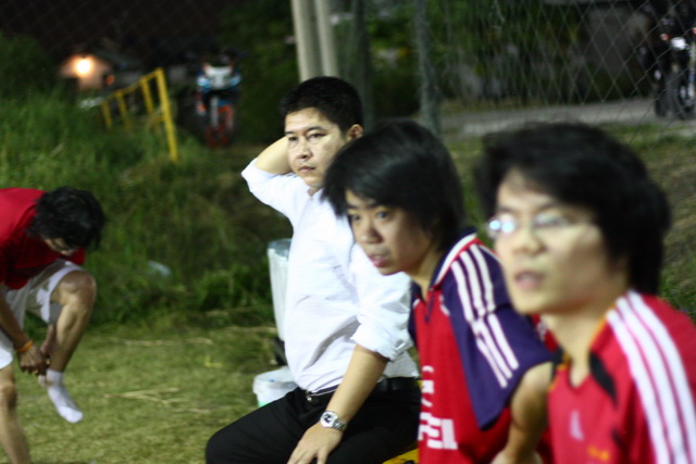เริ่มด้วยผู้จัดการทีม อิอิ