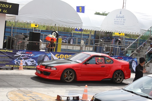 รางวัลสำหรับ Civic ES Group และรูปงาน Vtec Party