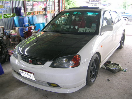 อยากดูรูปรถสีขาว Type R รบกวนหน่อยครับ