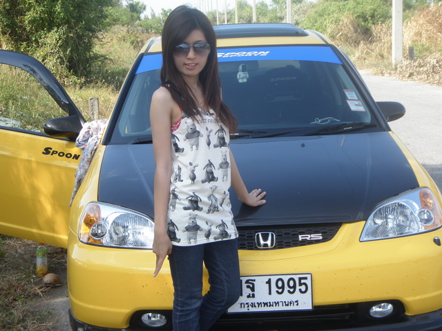 เตือนภัย^^รถสีขาวตากแดดนานๆ^^