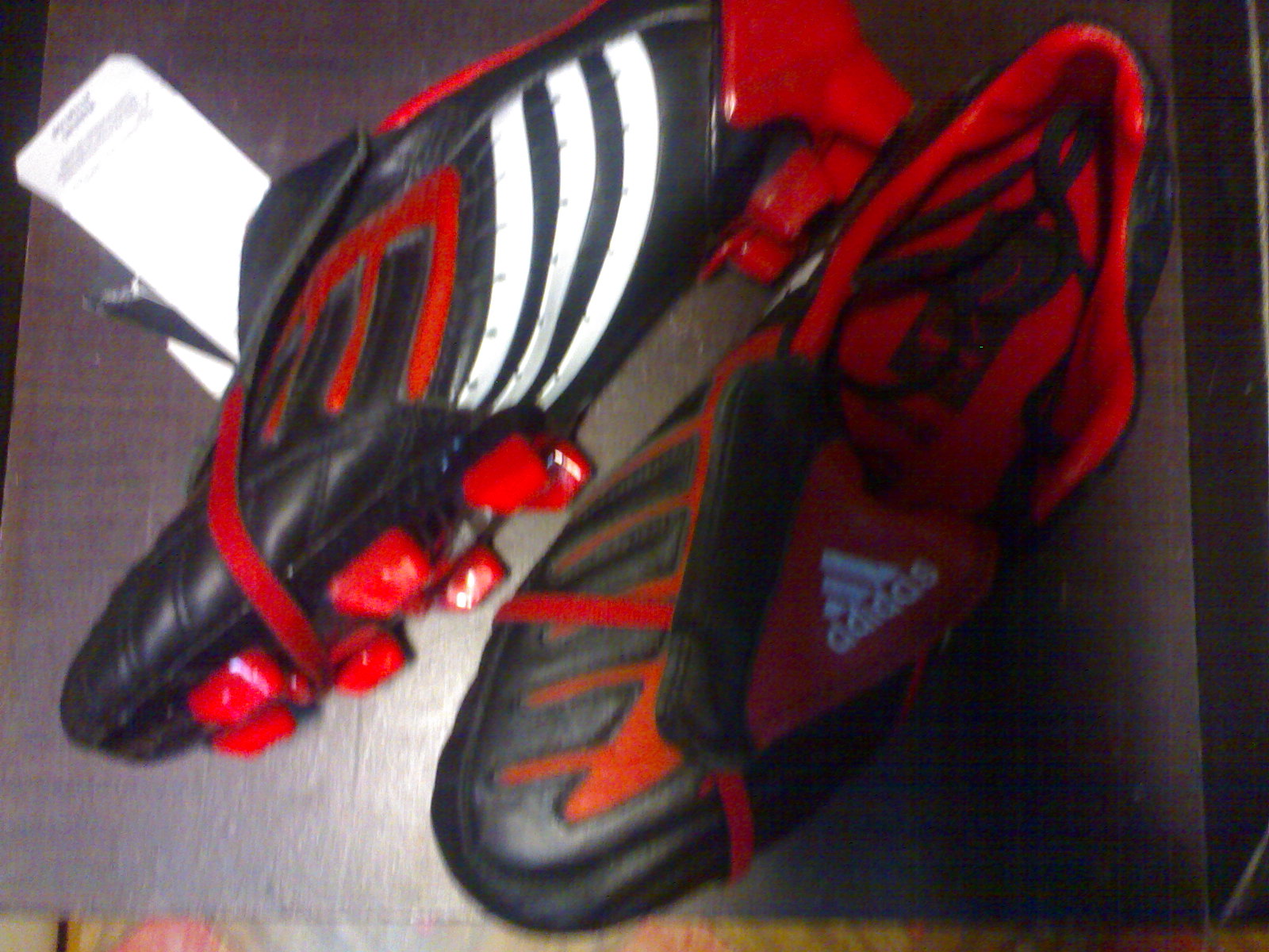 NIKE  mercurial +90 adidas PREDATOR