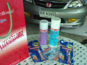 ของแถมเต็มโต๊ะ เลยอ่ะ อิ อิ    650.- เองอ่ะ