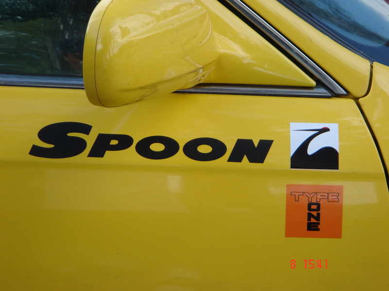 อยากได้สติ๊กเกอร์ Spoon,Type one,นกกะเรียน,คาดหน้ารถSpoon หาซื้อได้แถวไหนมั่งคับ
