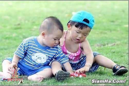 เรามาเล่นของเล่นกันนะ........
"นี่สนุกใช่ป่าวตัวเอง"