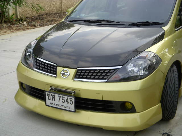 บริการ ซ่อม ขัด ล้าง ทำสีโคมดำ ไฟหน้ารถยนต์ทุกรุ่น ติดตั้งไฟซีนอน ไฟโปรเจคเตอร์ ไฟวงแหวน ทุกรูปแบบ