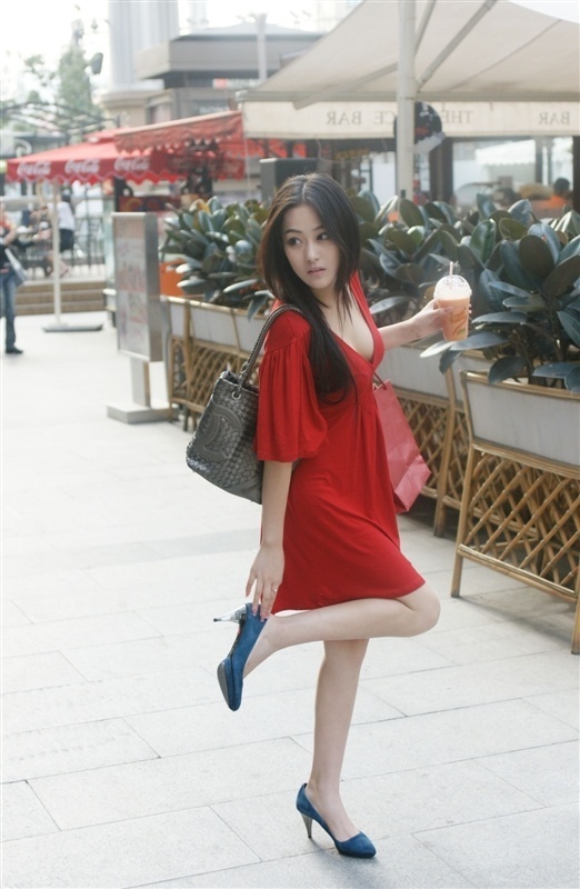 น้องปอยที่ว่าแน่ๆๆ.........................เจอกระเทยเมืองจีนซะหน่อยยยย