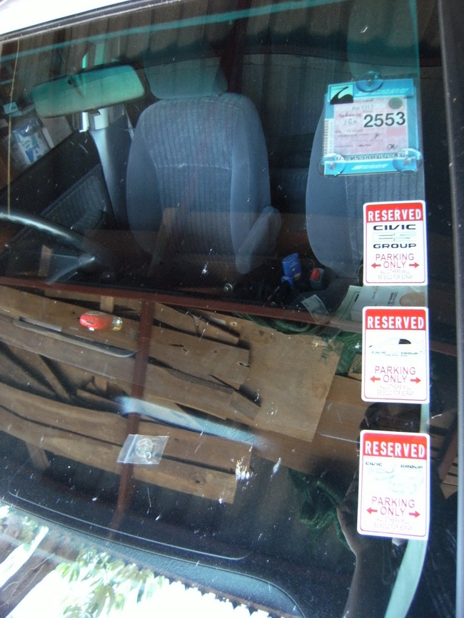 STICKER PARKING ES