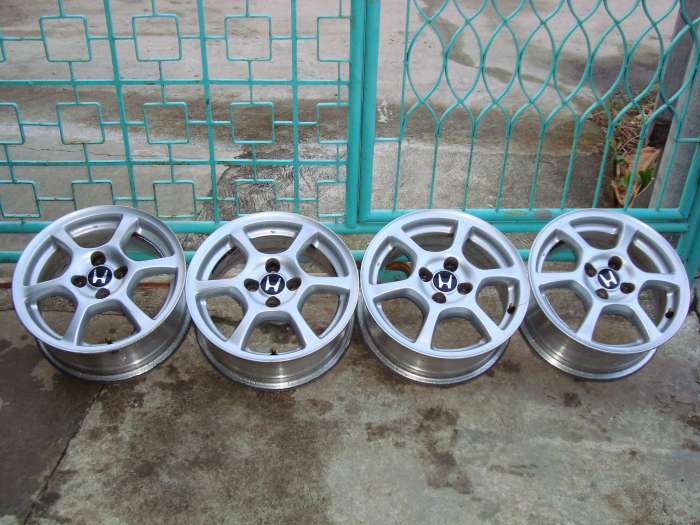 อันนี้ล้อผมเองสี silver