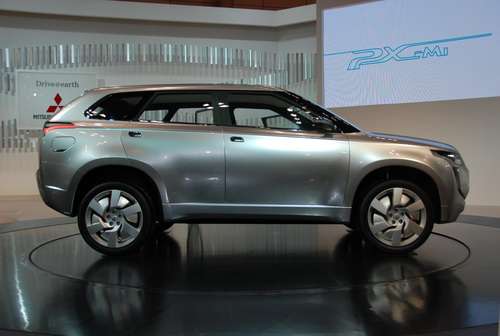 --''เอารูปมาฝากครับ งาน TOKYO MOTOR SHOW 2009 41th''--