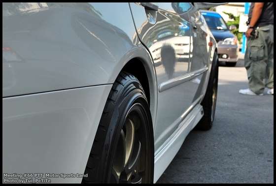 แม็กce28ขนาน17x8.5 ถ้าใส่ESต้องใช้ออฟเซตเท่าไรครับ