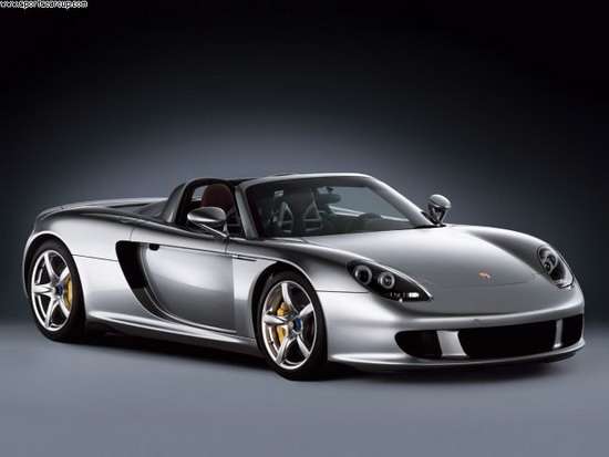 อันดับ 9 Porsche Carrera GT ราคา $420,000 
นี่คือสุดยอดเจ้าชายกบ เป็นรถที่ดีที่สุดและแพงที่สุดของ porsche ซุปเปอร์คาร์จากเยอรมันคันนี้มาพร้อมกับเครื่องยนต์ 5.7 ลิตร V10 612 แรงม้า  ใช้เวลาวิ่งจาก 0-100 km/hr เพียง 3.5 วินาทีเท่านั้น