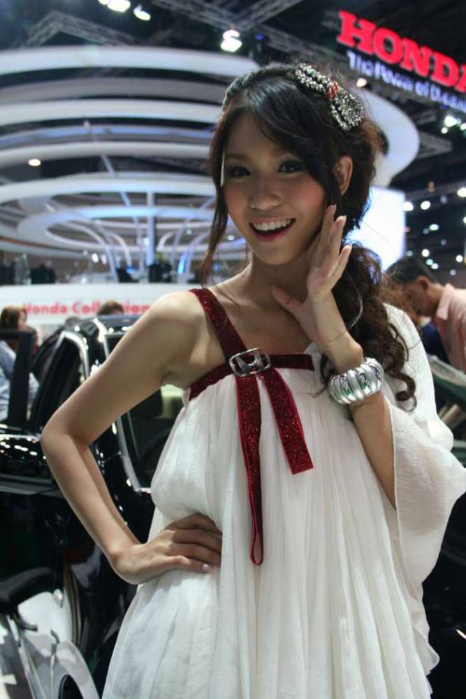 สาวล้วน พริตตี้มอเตอร์โชว์ 2010 Pretty Motor Show 60 กว่ารูป!! เหมาะสำหรับเพศชายทุกวัย