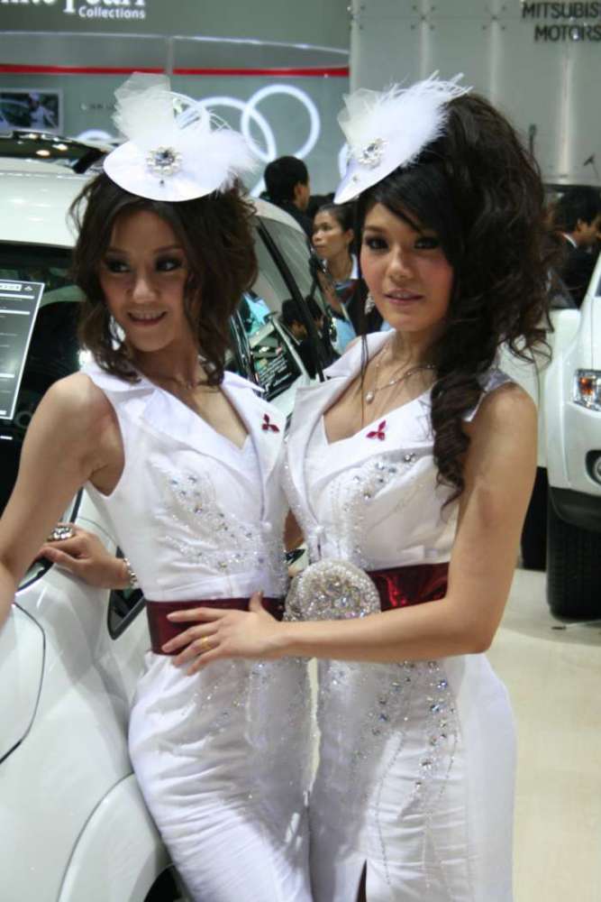 สาวล้วน พริตตี้มอเตอร์โชว์ 2010 Pretty Motor Show 60 กว่ารูป!! เหมาะสำหรับเพศชายทุกวัย