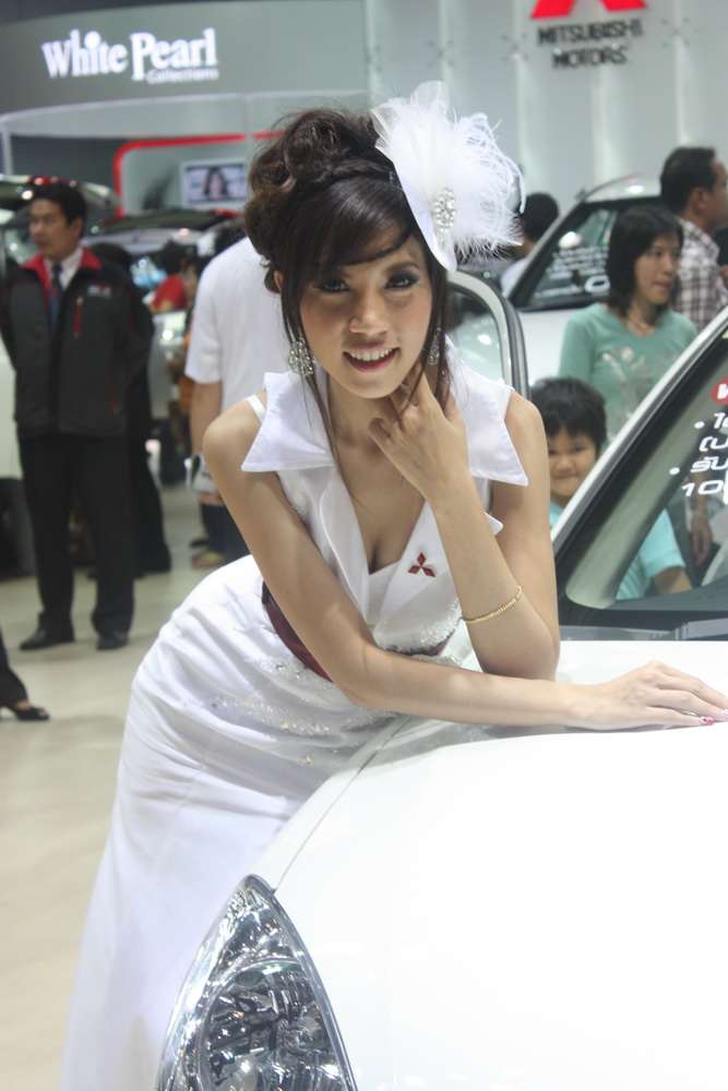 เอารูปสาวๆ Moter Show 2010 มาฝากอีกคับ เผื่อใครยังไม่ได้ดู