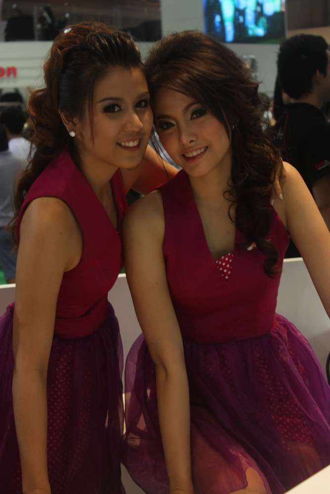 เอารูปสาวๆ Moter Show 2010 มาฝากอีกคับ เผื่อใครยังไม่ได้ดู