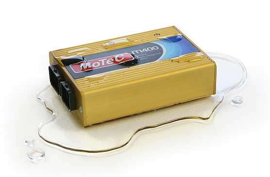 ช่วยเปรียบมวยคู่นี้ให้หน่อยครับ F-Con V Pro กล่องทอง VS. Motec M400 Marine