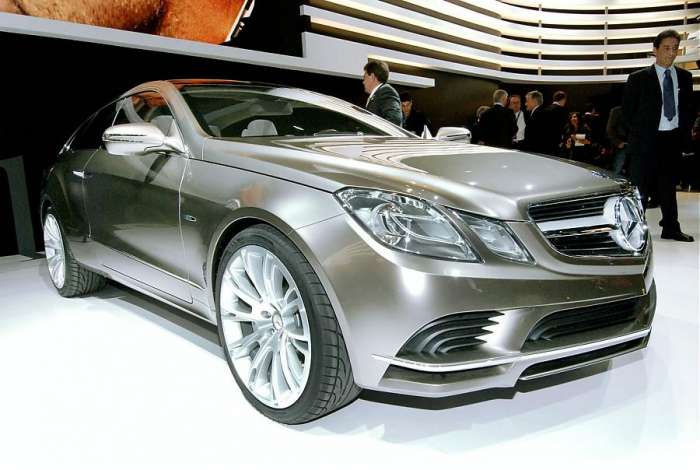 งานโชว์รถที่ปารีส new car‏