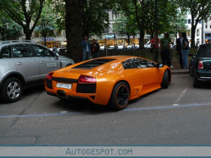Cars in Dubai