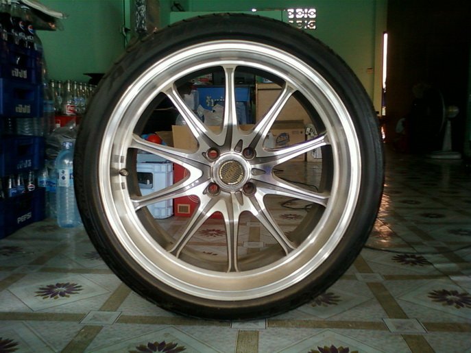 ทําไงดีครับผมซื้อแม็กในเว็บนี้มายางขอบr18-40-225แต่งส่งของมาพ18-45-225ไม่เหมือนที่ตกลงไว้
