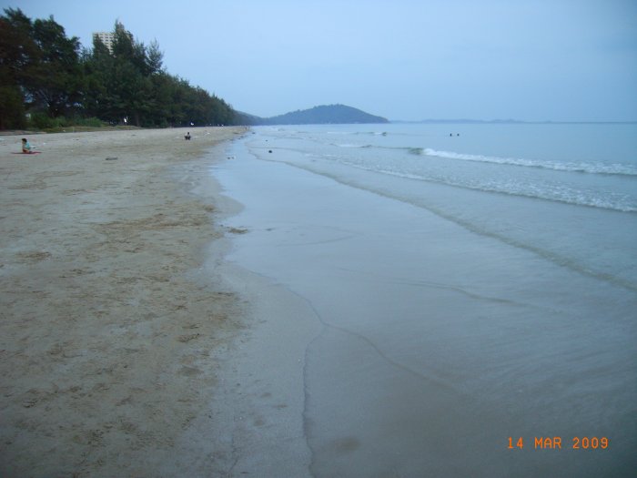 บรรยากาศแถวๆบ้านครับ นั่งตากลม ชมวิว จิบเบียร์เย็นๆ เฮ้ย....บายใจ