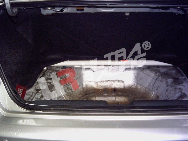 Honda ES 1.7 , 2.0 Rear Tower Bar