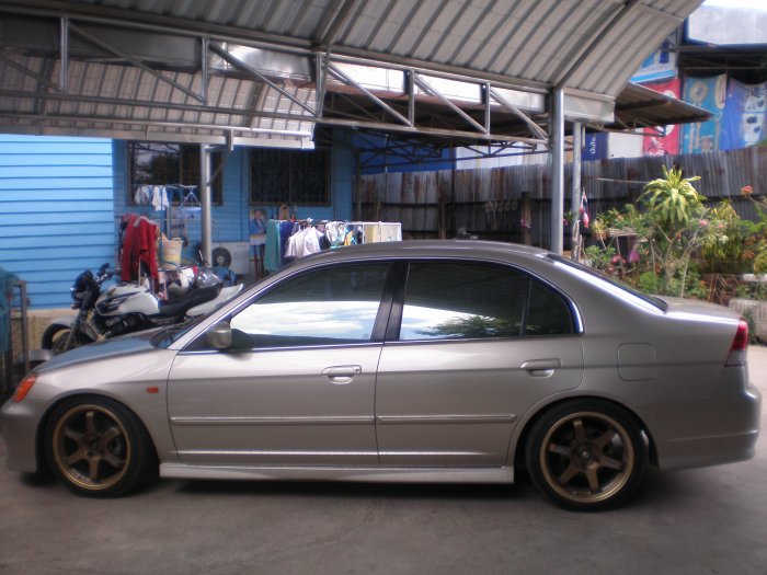 ไฟท้ายติดตลอดครับ