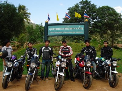 รถผม es 04 (ตาเหยี่ยว) vtec ตอนรอบเดินเบาเครื่องสั่นต้องแก้ยังไงครับ