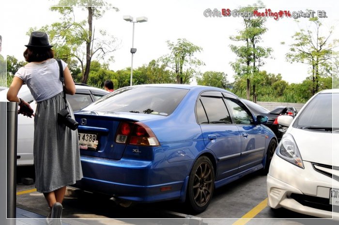 พี่ฝนยืนรอจนเมื่อยแว้ว..