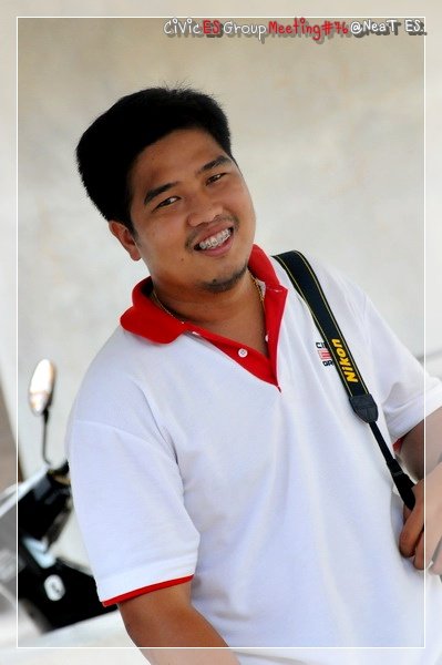 พี่อิทยิ้มสู้ คุมประตูหลังตลอด..^^