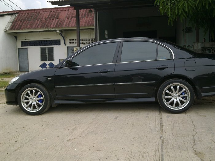 es 04 สีดำจากยะลาครับ