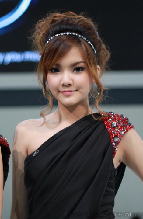 แบบน่ารักๆ อีกคน  ปีนี้สวยจริงๆครับขอบอก