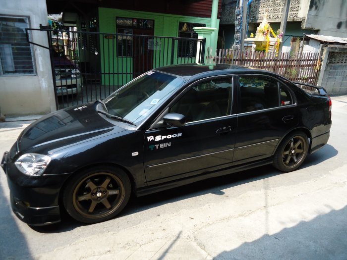 สมาชิกใหม่รายงานตัวค่ะ ขออยู่ใน civic es club ด้วยคนนะคะ