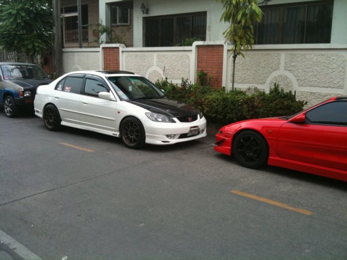 ~~ฝาก Civic ES รถซิ่งภูธร ขาวกากๆ คนขับหน้าแก่ๆ เสียงดังแย่ๆ  ไว้ในอ้อมใจซักคันนะครับ~~