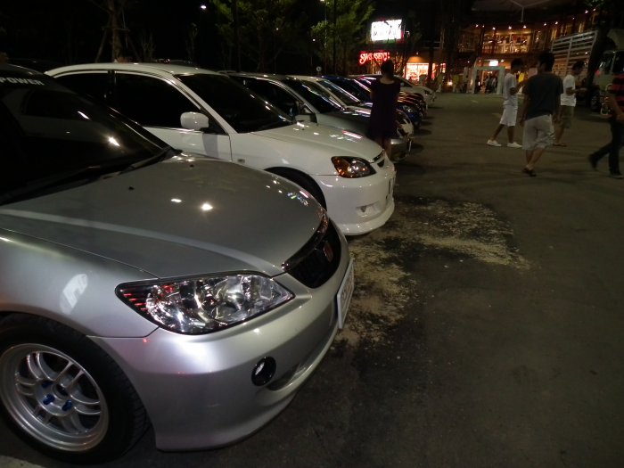 นอกรอบ es korat
