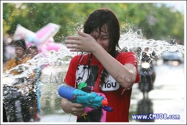 รวมรูปสาวๆเปียกน้ำวันสงกรานต์ ครับ ^^