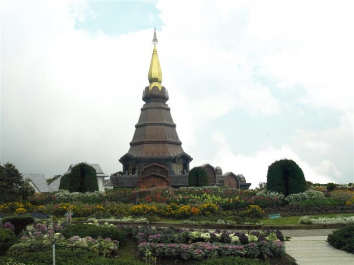 สูงสุดแดนสยาม     บวก ดอยอินทนนท์     บวก ปาย    บวก ดอยสเทพ     กับ หม้อน้ำ รถยนต์