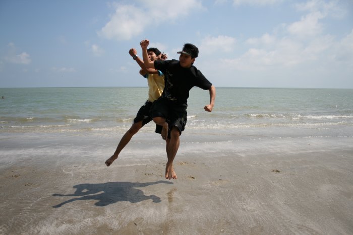 มาแชร์ท่ากระโดดถ่ายรูปกันคนละใบครับ...