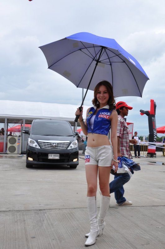 Meeting85#Honda fest    12 มิ.ย. 2554  By DoNuT