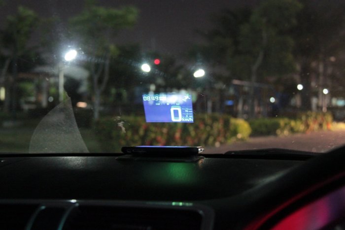 ของเล่นใหม่ไมล์ HUD เหมือนใน Toyota Prius