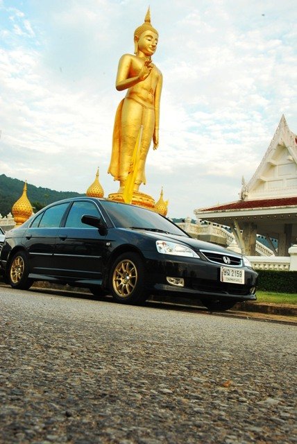 น้องใหม่ครับ  อยู่แถว ๆ ลาดพร้าว