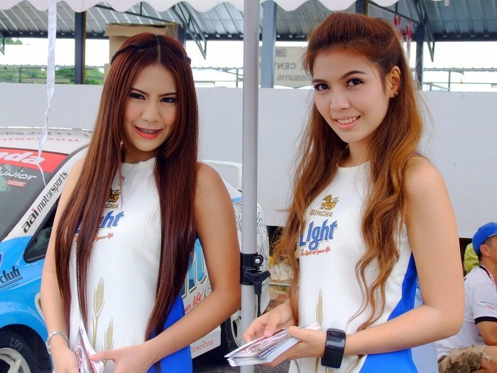 Re: ***บรรยากาศ honda racing fest 2011สนาม 2-3 สนามแข่งรถยนต์แก่งกระจาน เซอร์กิต***