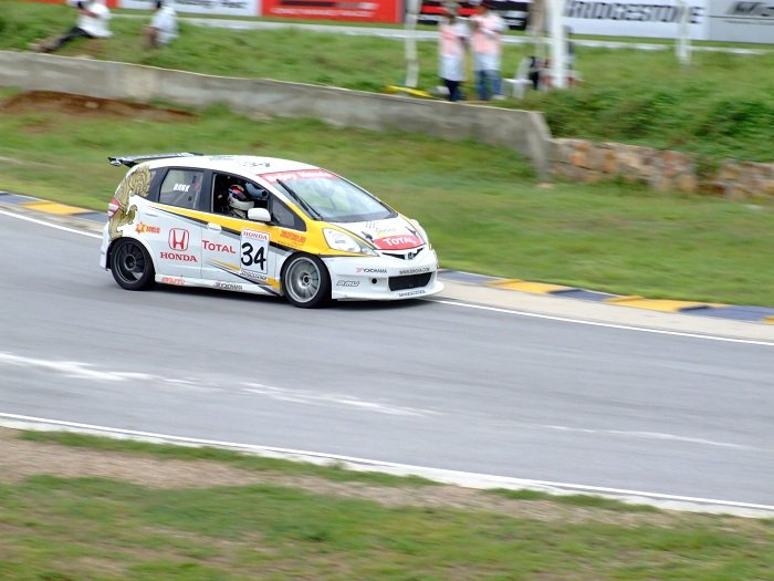 Re: ***บรรยากาศ honda racing fest 2011สนาม 2-3 สนามแข่งรถยนต์แก่งกระจาน เซอร์กิต***