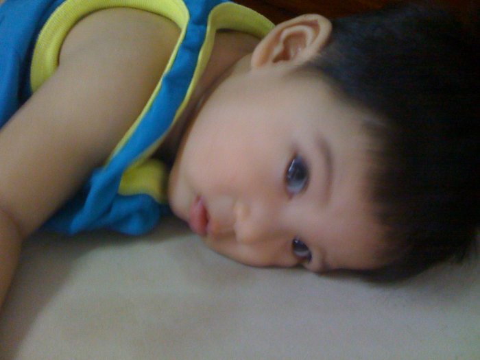 หนูน้อยจอห์นสัน 2011ช่วยโหวดให้น้อง ไอคิว ด้วยครับ