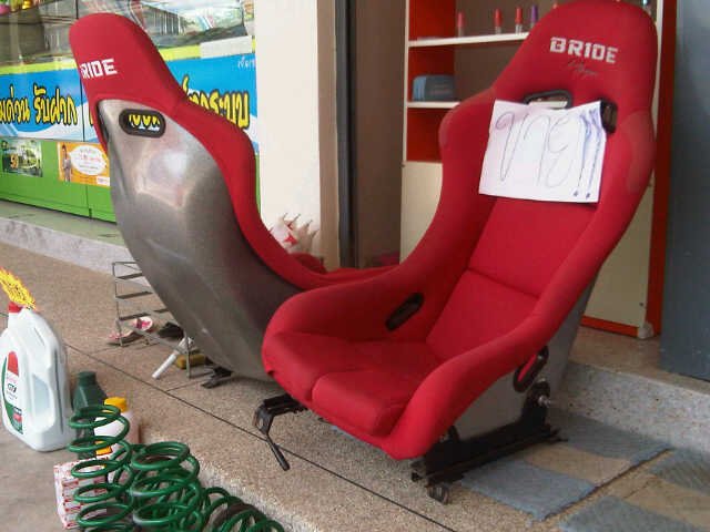 แยกขายแล้วน่ะ เบาะเทพ RECARO EP3  tomcat แผ่นซับเสียงฝาท้าย สนใจถามได้ครับ