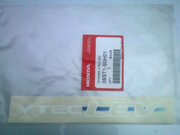 parts nember สติกเกอร์ติกกระจกหลัง VTEC LEV