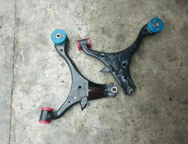บูชปีกนกหน้ายูรีเทน  ES DC5 FD2 FD  JAZZ GE GD  Brio  มีของเลยไม่ต้องรอ